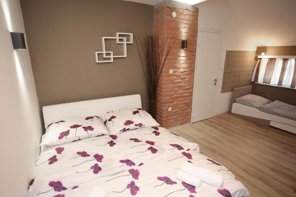 Apartments Rooms Paromlin Centar ザグレブ エクステリア 写真
